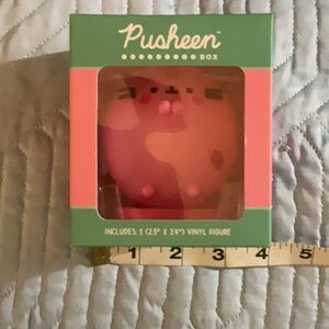 Pusheen Strawberry Vinyl Figure